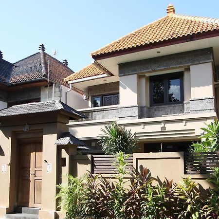 Villa Indah Kuta Royal - Private Pool - Optic Fiber High Speed Internet المظهر الخارجي الصورة